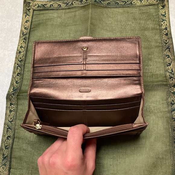 Coach Buckle Wallet - Picture 3 of 12